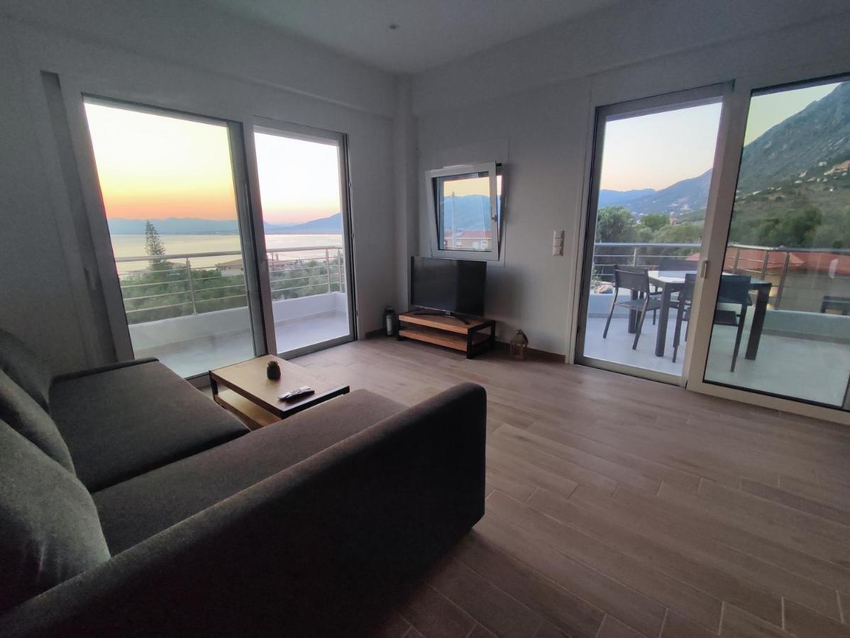 Evilenia Luxury Apartments Kalamata Exterior foto