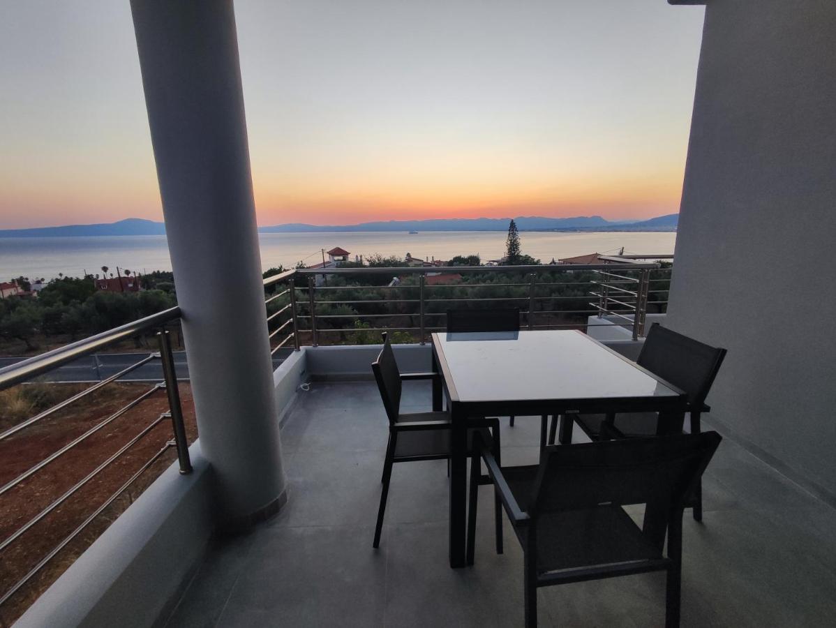Evilenia Luxury Apartments Kalamata Exterior foto