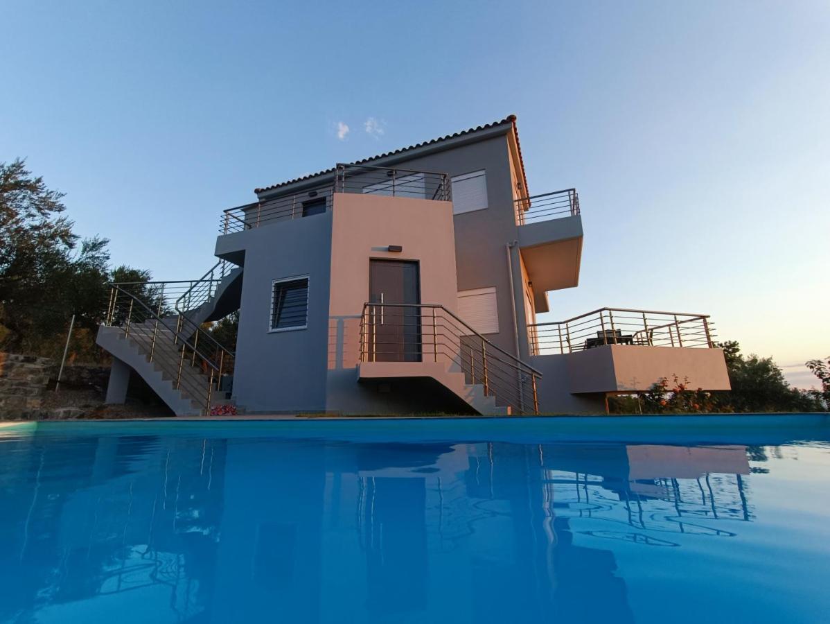 Evilenia Luxury Apartments Kalamata Exterior foto