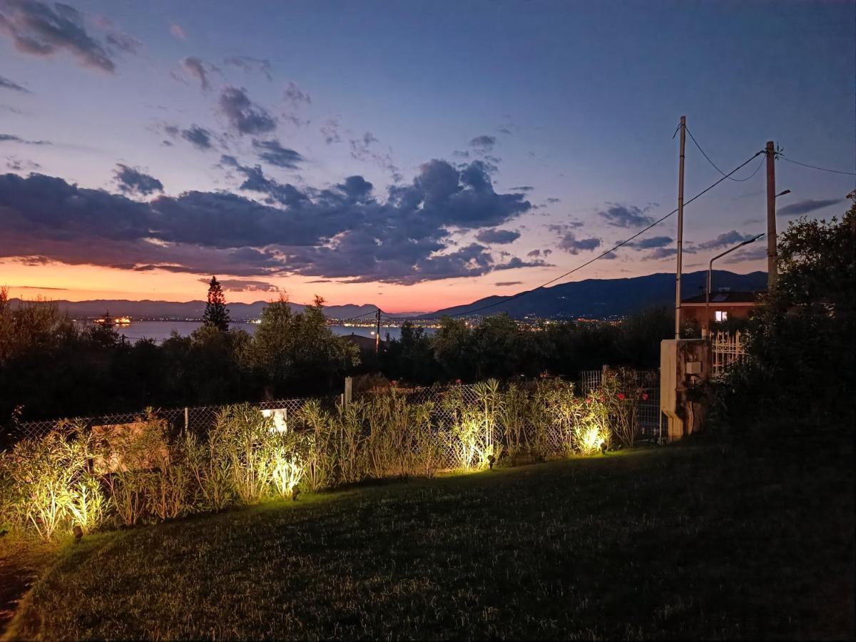 Evilenia Luxury Apartments Kalamata Exterior foto
