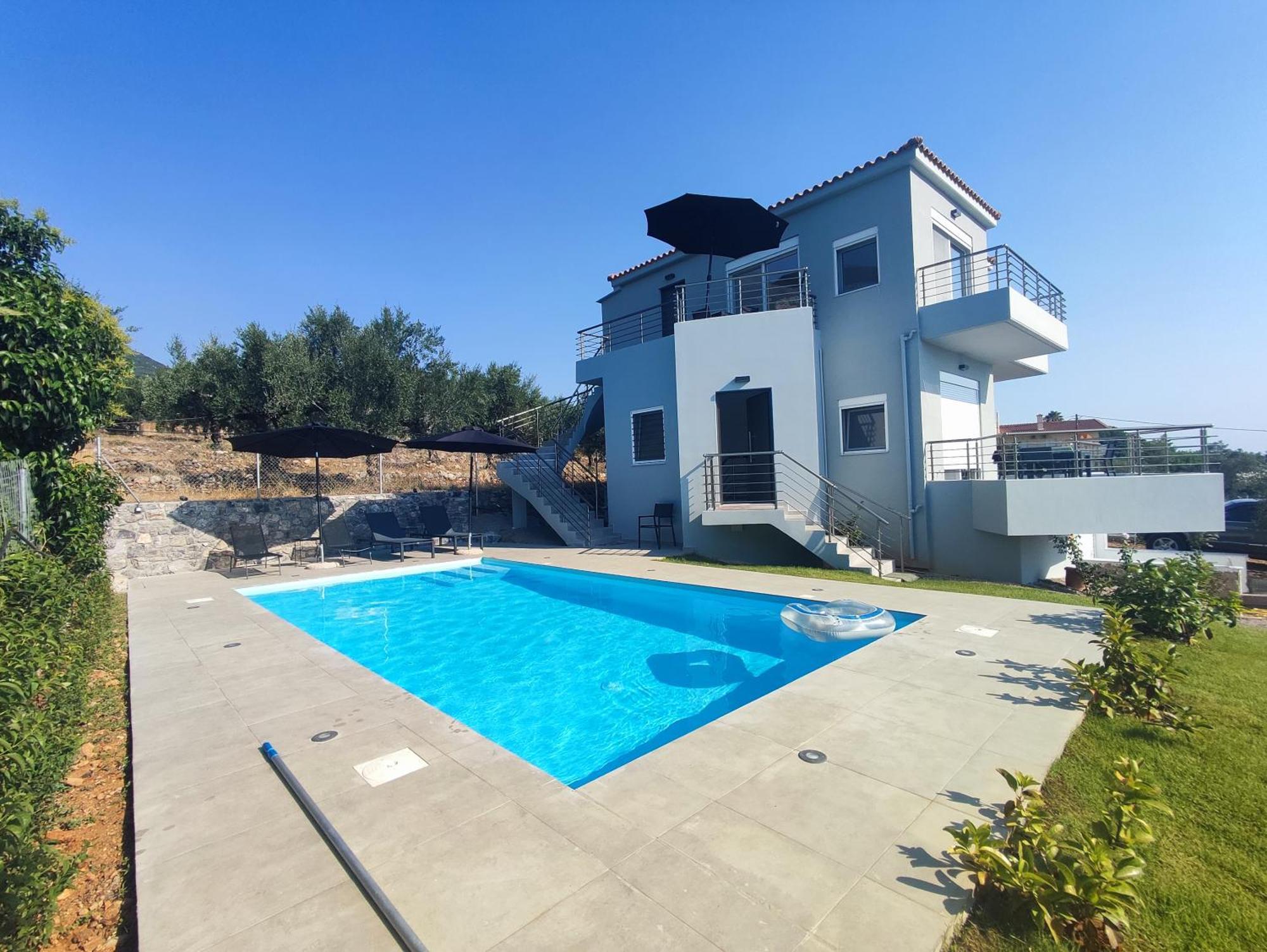 Evilenia Luxury Apartments Kalamata Exterior foto